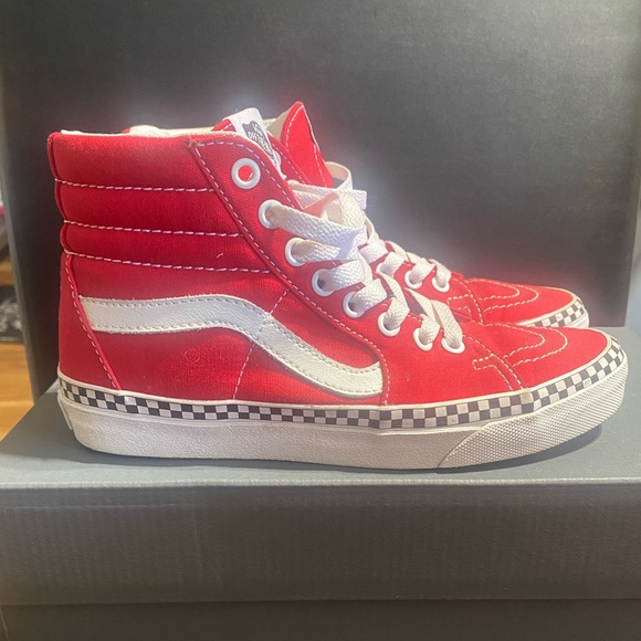 Vans - Picture 1 of 3